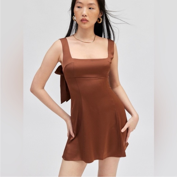 Urban Outfitters Dresses & Skirts - NWT Urban Outfitters Bri Double Bow Chocolate Brown Mini Dress